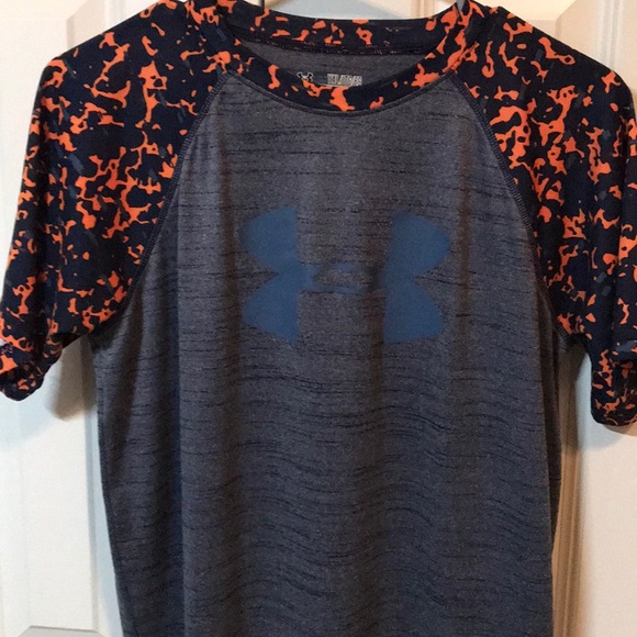 Under Armour Other - Under Armour Tee Shirt